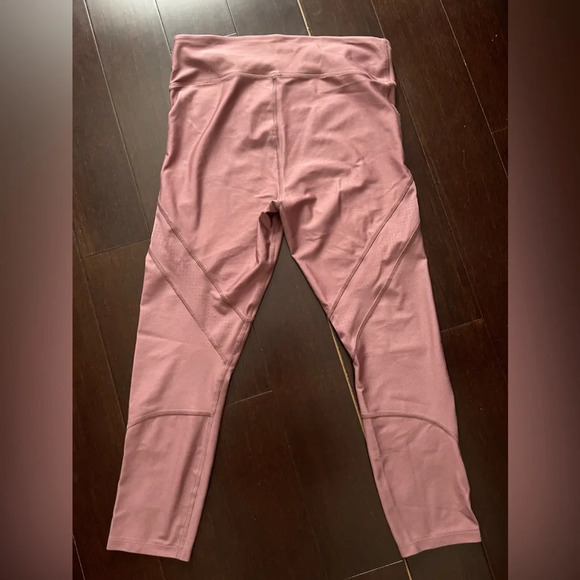 UA Compression Heat-gear Ankle Leggings - Picture 2 of 3